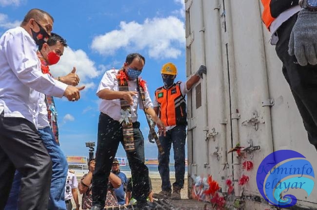 Modernisasi Pengiriman Barang Melalui Peti Kemas Selayar-Surabaya Resmi Dilaunching