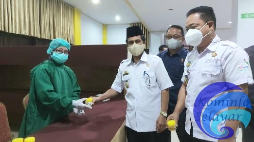 Pastikan Bersih Narkoba, Para Pejabat Pemda Selayar Dites Urin