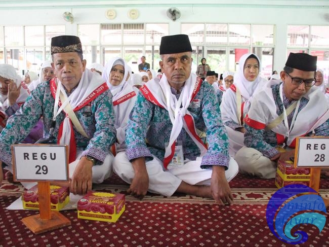 JCH Kepulauan Selayar Resmi Diterima oleh PPIH Embarkasi Sudiang Makassar