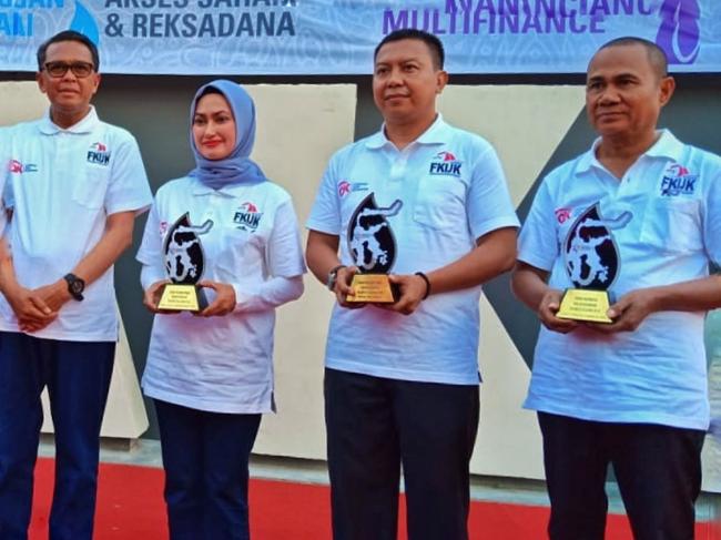 Hebat ! Bupati Selayar Raih Penghargaan Sebagai Pelopor TPAKD Kabupaten/Kota di Sulsel 