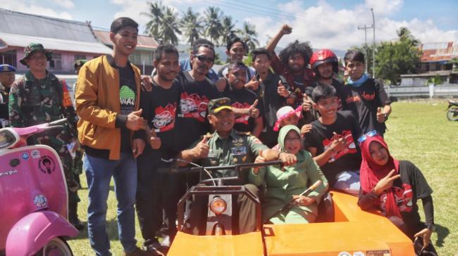 Belasan Scooter Unik Gelar Kendaraan Pada Penutupan TMMD, Begini Respon Pangdam XIV/HSN