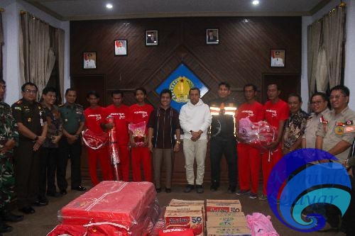 Saiful Arif Serahkan Korban KLM Kasman Indah 06 ke Pemkab Jeneponto