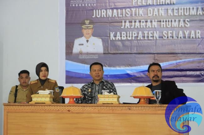 Bupati Kepulauan Selayar Buka Pelatihan Jurnalistik dan Kehumasan di Rayhan Resto 