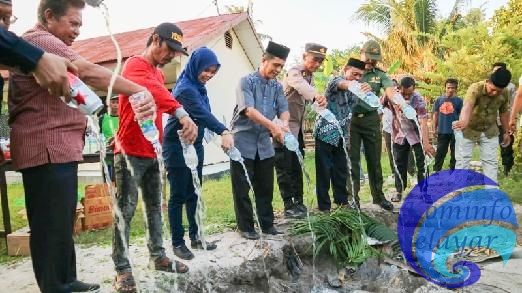 Wabup Pimpin Upacara Pemusnahan Barang Bukti Miras di Pulau Bonerate