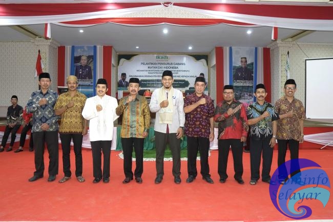 Pelantikan Pengurus IKADI Bontoharu dan Bontosikuyu, Asisten Ekbang Pesan Berdakwah Dengan Baik
