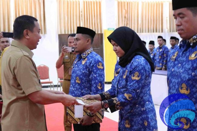Bupati Selayar Serahkan SK Kepada 258 PPPK Formasi 2023