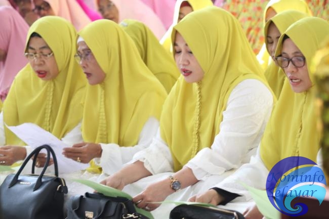 Ketua TP-PKK Kepulauan Selayar Bawa 120 Anggota Pengajian di Rujab Gubernur Sul-Sel