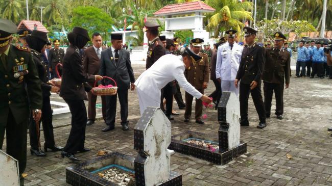 Kapolres Selayar Pimpin Upacara Ziarah Nasional di TMP Barugaia