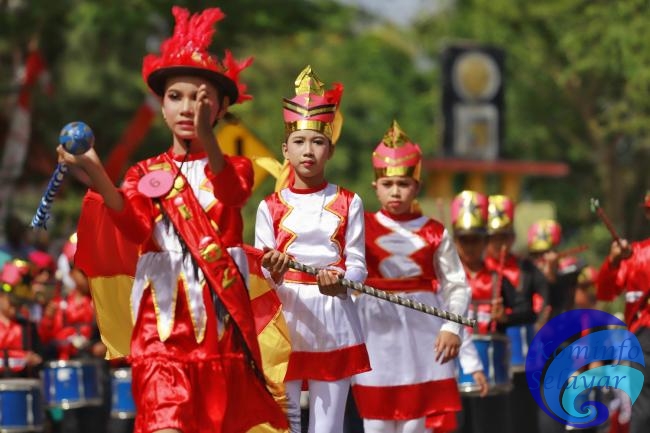 Lomba Gerak Jalan Indah dan Drumb Band Meriahkan HUT ke-74 RI 