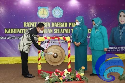 Sekda Selayar Buka Rakerda TP PKK 