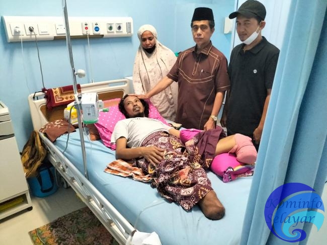 Wabup dan Pimpinan Baznas Besuk Pasien PJT RS. Wahidin