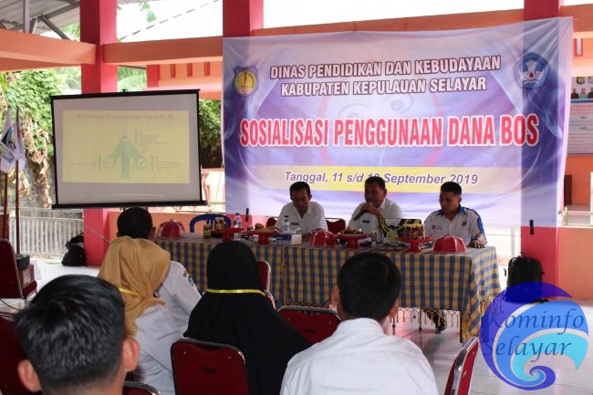 Dinas Pendidikan dan Kebudayaan Sosialisasi Penggunaan Dana Bos