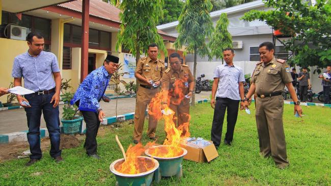 Musnahkan 8.461 e-KTP, Ada Apa Dengan Disdukcapil?