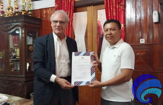 Bupati Basli Ali Terima Investor Kapal Pesiar Asal Spanyol