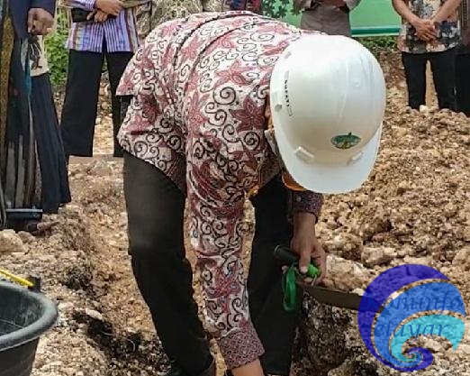 Bupati Basli Ali Lakukan Peletakan Batu Pertama Pembangunan Pesantren Tahfizhul Qur'an Al-Wahdah