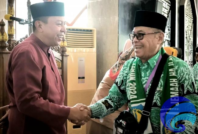 Sambut Kepulangan Jemaah Haji Selajar, Bupati Basli Ali Ajak Bersama Bangun Daerah dengan Semangat Iman dan Takwa