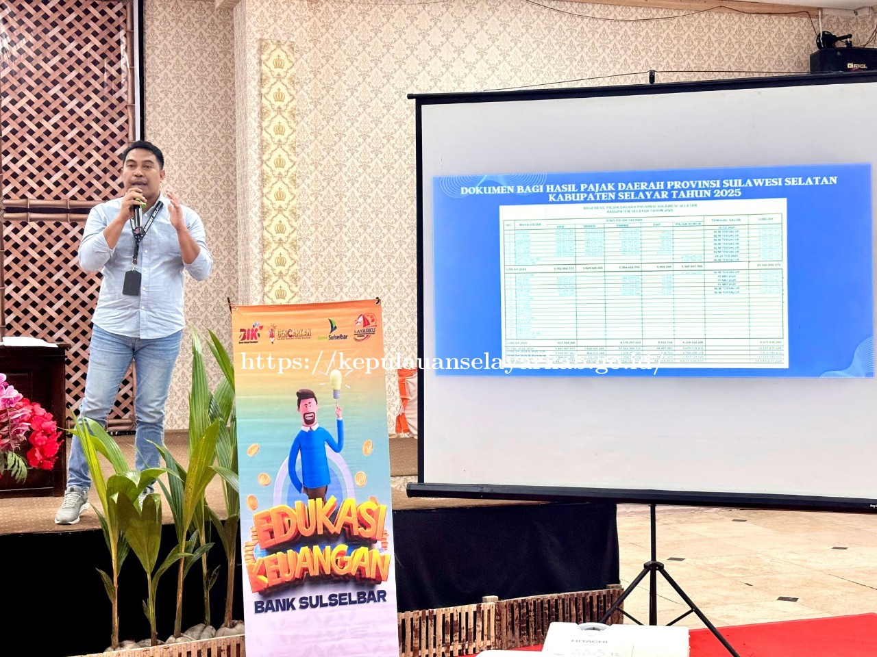 Kepala Samsat Selayar Nur Kamal Tekankan Urgensi PKB dan BBNKB Saat Tampil sebagai Narasumber Sosialisasi Pajak Daerah