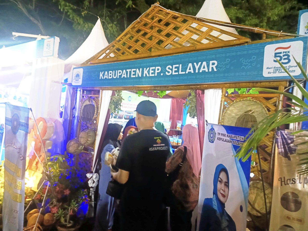 Stand UP2K Selayar Jadi Primadona di Jambore PKK Sulsel 2025, Terasi Jadi Buruan Utama
