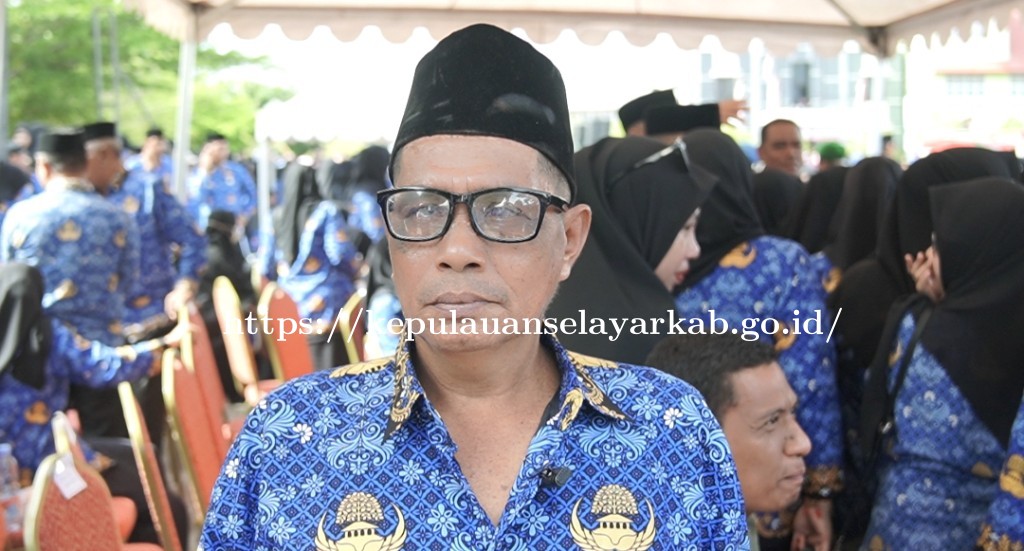 Terima SK PPPK Paruh Waktu Diusia 52 Tahun, Syamsuddin Ungkap Rasa Syukur dan Harapan