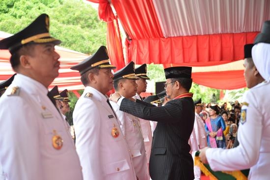 Pelantikan Bupati dan Wakil Bupati Kepulauan Selayar Periode 2016 - 2021